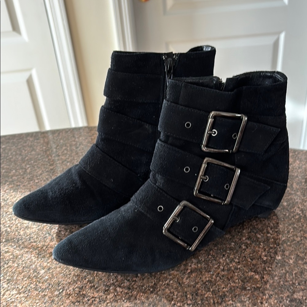 FABIO BUSCONI LADIES BLACK SUEDE SILVER BUCKLE BOOTIES-8 - Picture 3 of 12